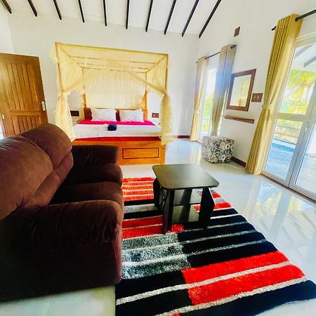 Maha Oya Lodge Wayikkal Ngoại thất bức ảnh